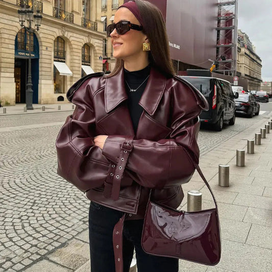 Veste Cuir Élégance Féminine